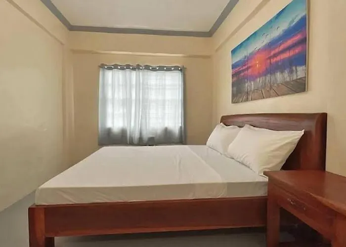 Apartment Lawton Residences 2h